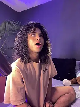 Snapshot of Lucas_eevans chatting on 11.15.25 Lucas eevans online show from 11.15.25