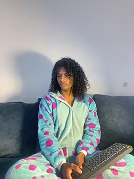 Snapshot of Lucas_eevans chatting on 11.25.25 Lucas eevans online show from 11.25.25