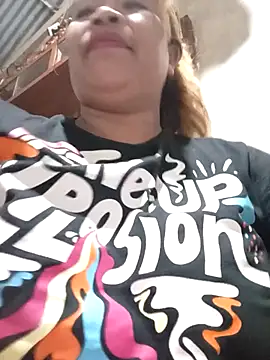 Snapshot of wet_babexxx chatting on 11.05.25 wet babexxx online show from 11.05.25