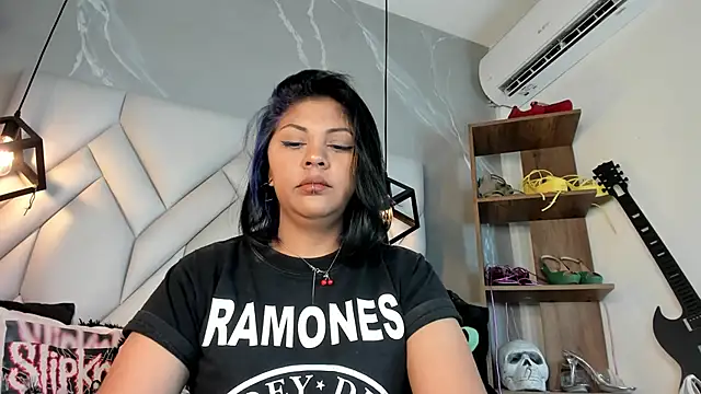 MirandaHaguen online show from 01.27.25