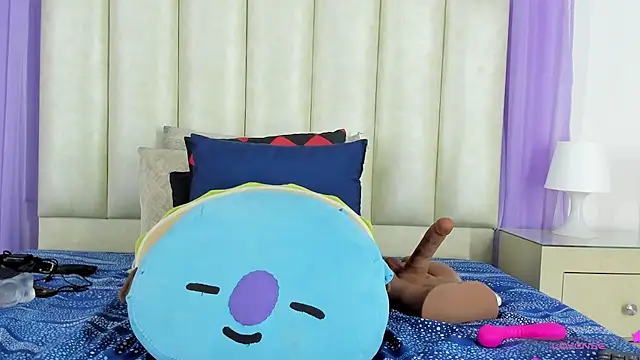 mollieblue69 online show from 12.30.24