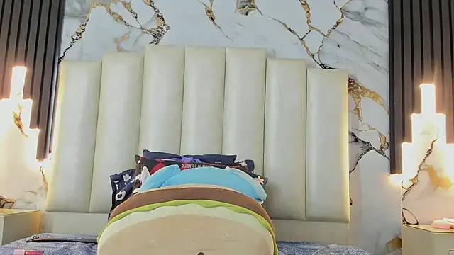 mollieblue69 online show from 03.13.25