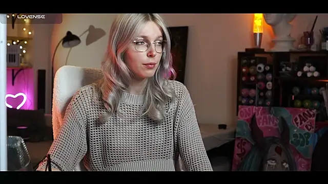 Snapshot of yourprettykate chatting on 01.17.25 yourprettykate online show from 01.17.25