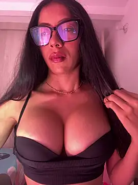 Snapshot of Anamhenao chatting on 01.11.26 Anamhenao online show from 01.11.26