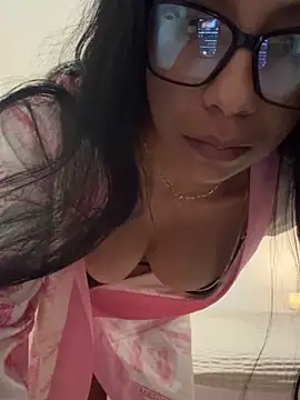 Snapshot of Anamhenao chatting on 03.24.26 Anamhenao online show from 03.24.26