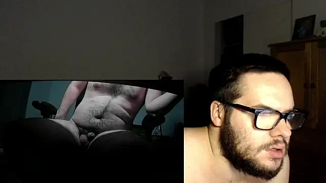 Snapshot of fck_boy123 chatting on 12.17.24 fck boy123 online show from 12.17.24