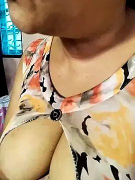 Snapshot of tharu_sweet chatting on 02.26.25 tharu sweet online show from 02.26.25