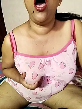 Snapshot of tharu_sweet chatting on 03.16.25 tharu sweet online show from 03.16.25