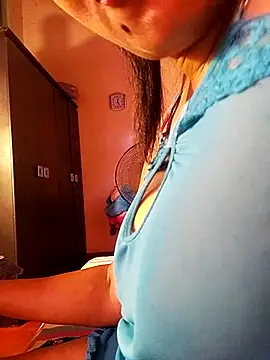 Snapshot of tharu_sweet chatting on 03.18.25 tharu sweet online show from 03.18.25