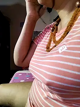 Snapshot of tharu_sweet chatting on 03.20.25 tharu sweet online show from 03.20.25