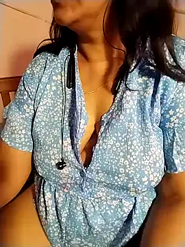 Snapshot of tharu_sweet chatting on 09.20.25 tharu sweet online show from 09.20.25