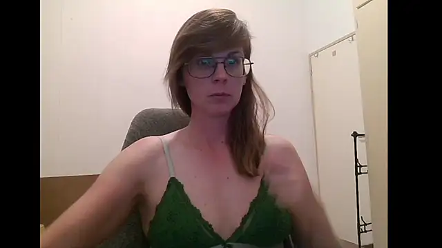 Snapshot of SavannaGirly chatting on 04.22.26 SavannaGirly online show from 04.22.26