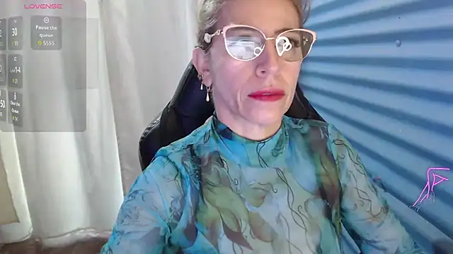 Chayla Ruiz online show from 04.26.26