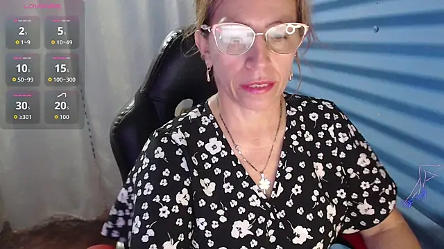 Snapshot of Chayla_Ruiz chatting on 05.08.26 Chayla Ruiz online show from 05.08.26