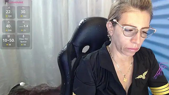Snapshot of Chayla_Ruiz chatting on 06.04.26 Chayla Ruiz online show from 06.04.26