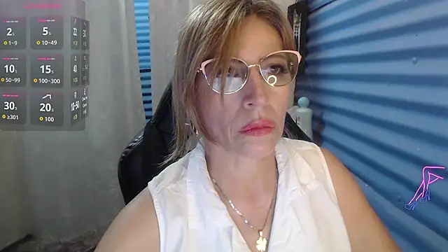 Snapshot of Chayla_Ruiz chatting on 06.06.26 Chayla Ruiz online show from 06.06.26