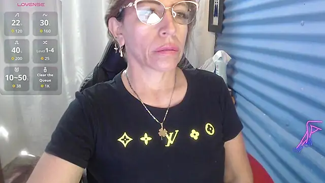 Snapshot of Chayla_Ruiz chatting on 06.07.26 Chayla Ruiz online show from 06.07.26