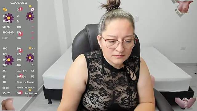 alejandra milf  online show from 03.12.25