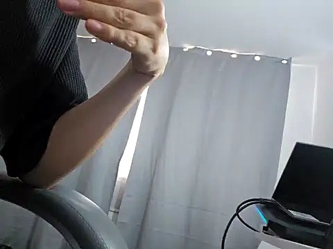 Snapshot of Jhoan_saenz chatting on 09.16.25 Jhoan saenz online show from 09.16.25