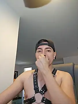 Snapshot of Jhoan_saenz chatting on 09.23.25 Jhoan saenz online show from 09.23.25