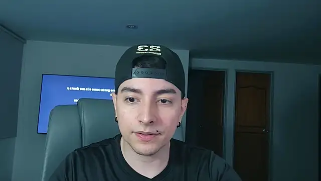 Snapshot of Jhoan_saenz chatting on 11.07.25 Jhoan saenz online show from 11.07.25