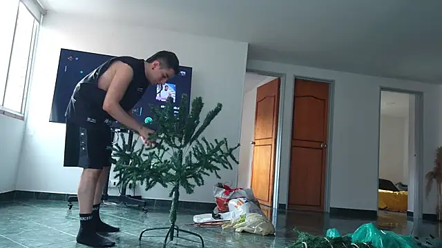 Snapshot of Jhoan_saenz chatting on 11.16.25 Jhoan saenz online show from 11.16.25