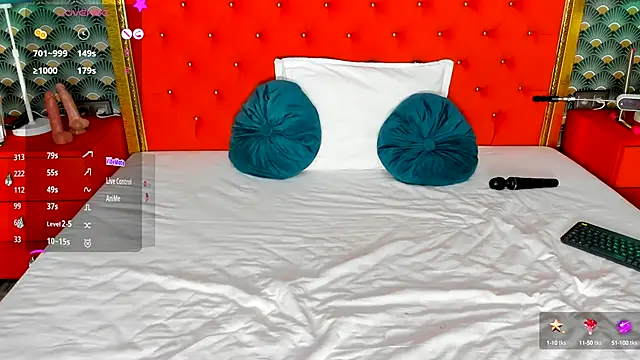 VallerieJones online show from 09.18.25