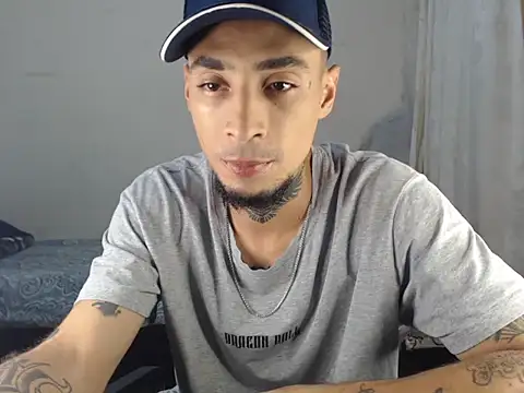 Snapshot of emiliano_hottt chatting on 03.09.25 emiliano hottt online show from 03.09.25