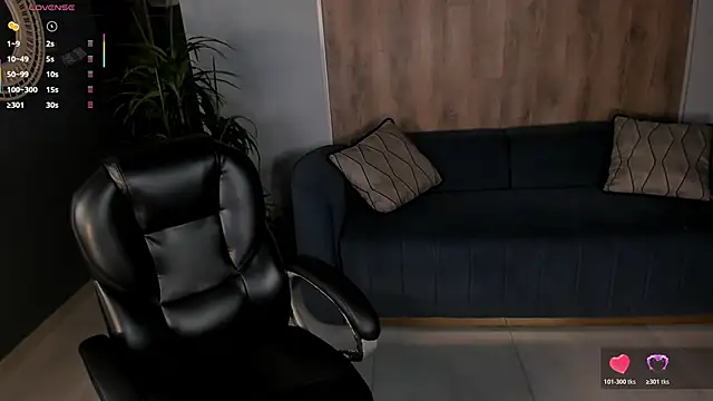 Snapshot of MaryLewis_ chatting on 01.06.26 MaryLewis online show from 01.06.26