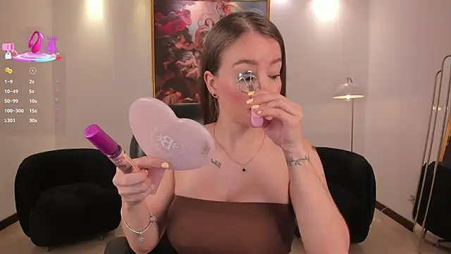 Snapshot of MaryLewis_ chatting on 02.23.26 MaryLewis online show from 02.23.26