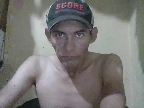 Snapshot of MarsWood chatting on 10.08.25 MarsWood online show from 10.08.25