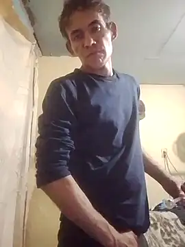 Snapshot of MarsWood chatting on 11.18.25 MarsWood online show from 11.18.25