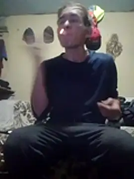 Snapshot of MarsWood chatting on 11.18.25 MarsWood online show from 11.18.25