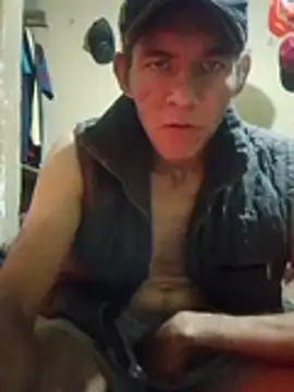 Snapshot of MarsWood chatting on 12.02.25 MarsWood online show from 12.02.25