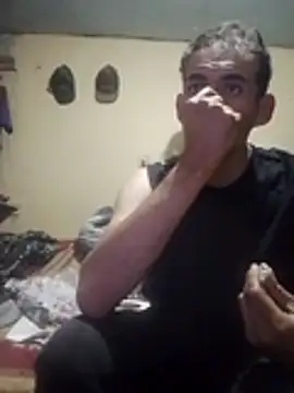 Snapshot of MarsWood chatting on 12.14.25 MarsWood online show from 12.14.25