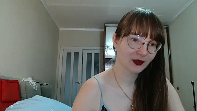 KiraGoldens online show from 03.15.26