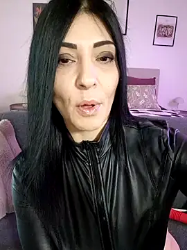 Snapshot of AryaSummersReal chatting on 03.02.25 AryaSummersReal online show from 03.02.25