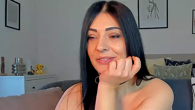 Snapshot of AryaSummersReal chatting on 03.03.25 AryaSummersReal online show from 03.03.25