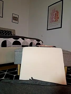 Snapshot of AryaSummersReal chatting on 11.06.25 AryaSummersReal online show from 11.06.25