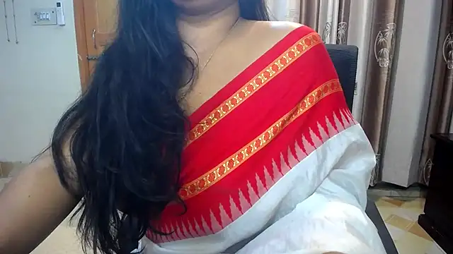 Snapshot of lady_maeda_ chatting on 12.04.24 lady maeda online show from 12.04.24