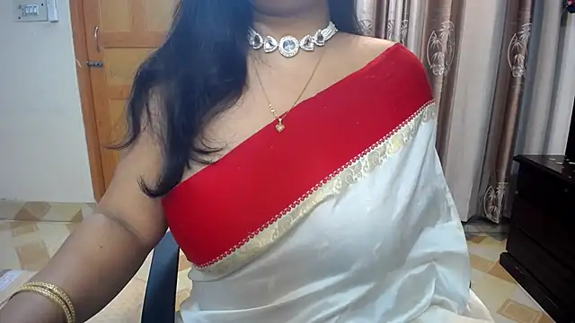 Snapshot of lady_maeda_ chatting on 12.07.24 lady maeda online show from 12.07.24