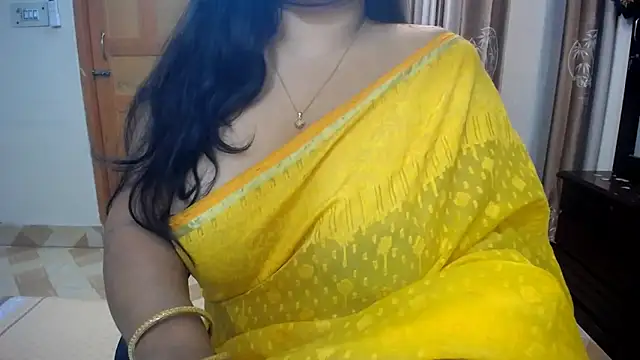 Snapshot of lady_maeda_ chatting on 12.12.24 lady maeda online show from 12.12.24