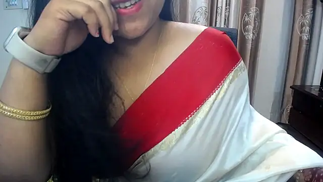 Snapshot of lady_maeda_ chatting on 02.21.25 lady maeda online show from 02.21.25