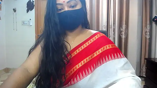 Snapshot of lady_maeda_ chatting on 02.24.25 lady maeda online show from 02.24.25