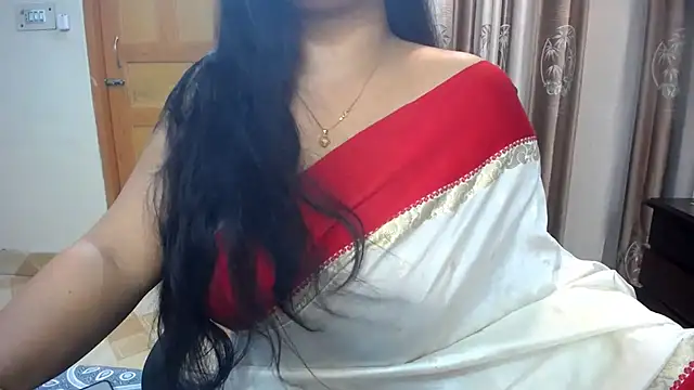 Snapshot of lady_maeda_ chatting on 03.21.25 lady maeda online show from 03.21.25