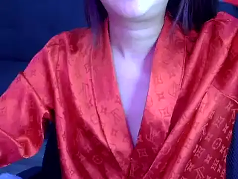 Bee 2k online show from 10.07.25