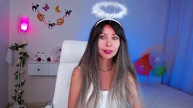 wendifoste online show from 10.30.25