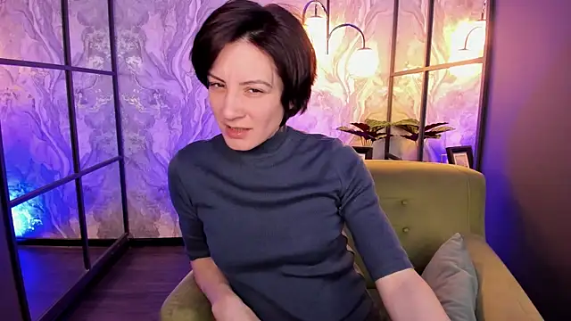 Snapshot of LorenDaze chatting on 03.15.25 LorenDaze online show from 03.15.25