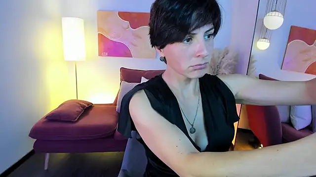 Snapshot of LorenDaze chatting on 09.30.25 LorenDaze online show from 09.30.25