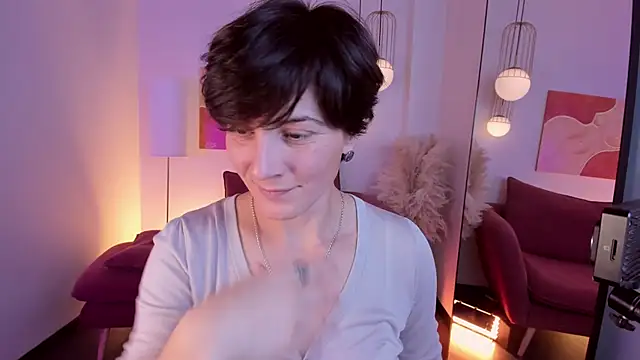 Snapshot of LorenDaze chatting on 10.10.25 LorenDaze online show from 10.10.25